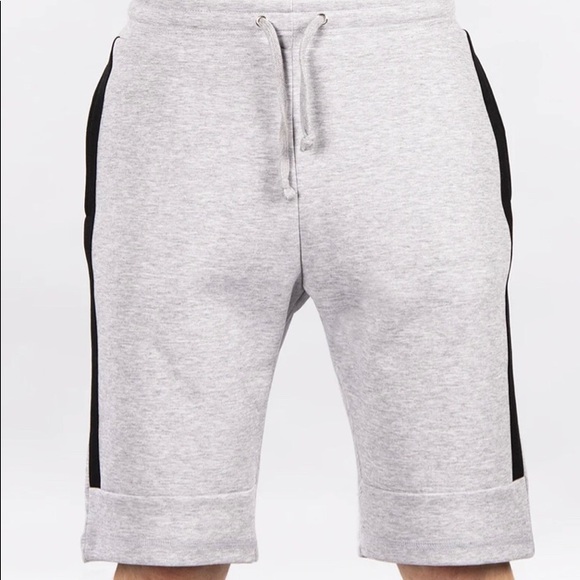 Performance Fleece Shorts - Picture 4 of 5